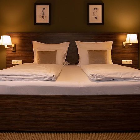 Landhotel Wolfschlugen Экстерьер фото