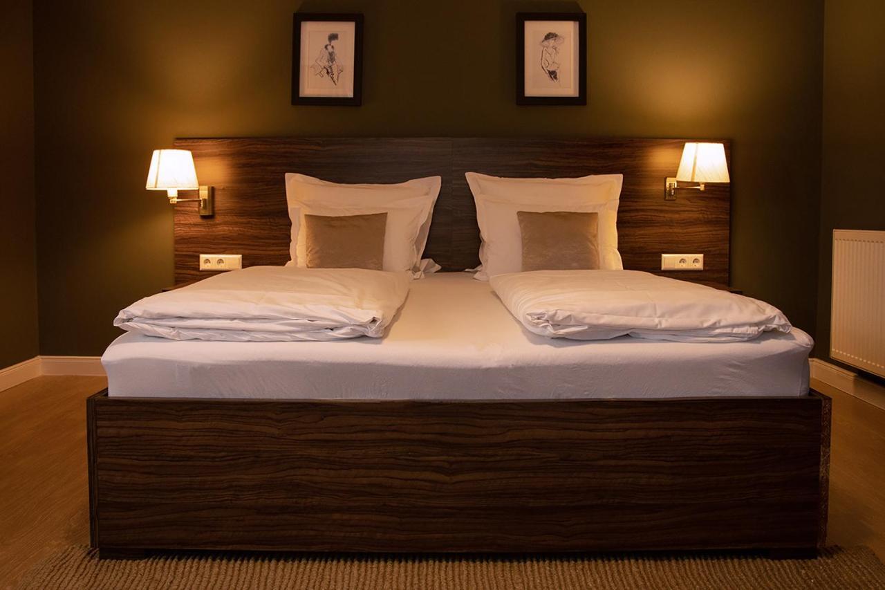 Landhotel Wolfschlugen Экстерьер фото
