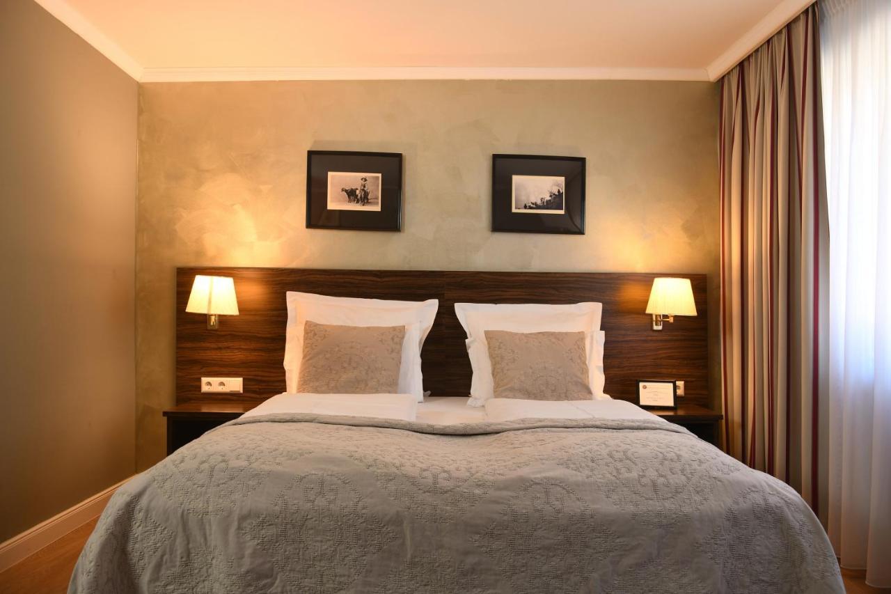 Landhotel Wolfschlugen Экстерьер фото