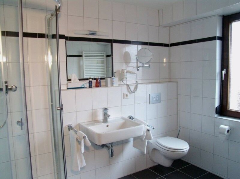 Landhotel Wolfschlugen Экстерьер фото